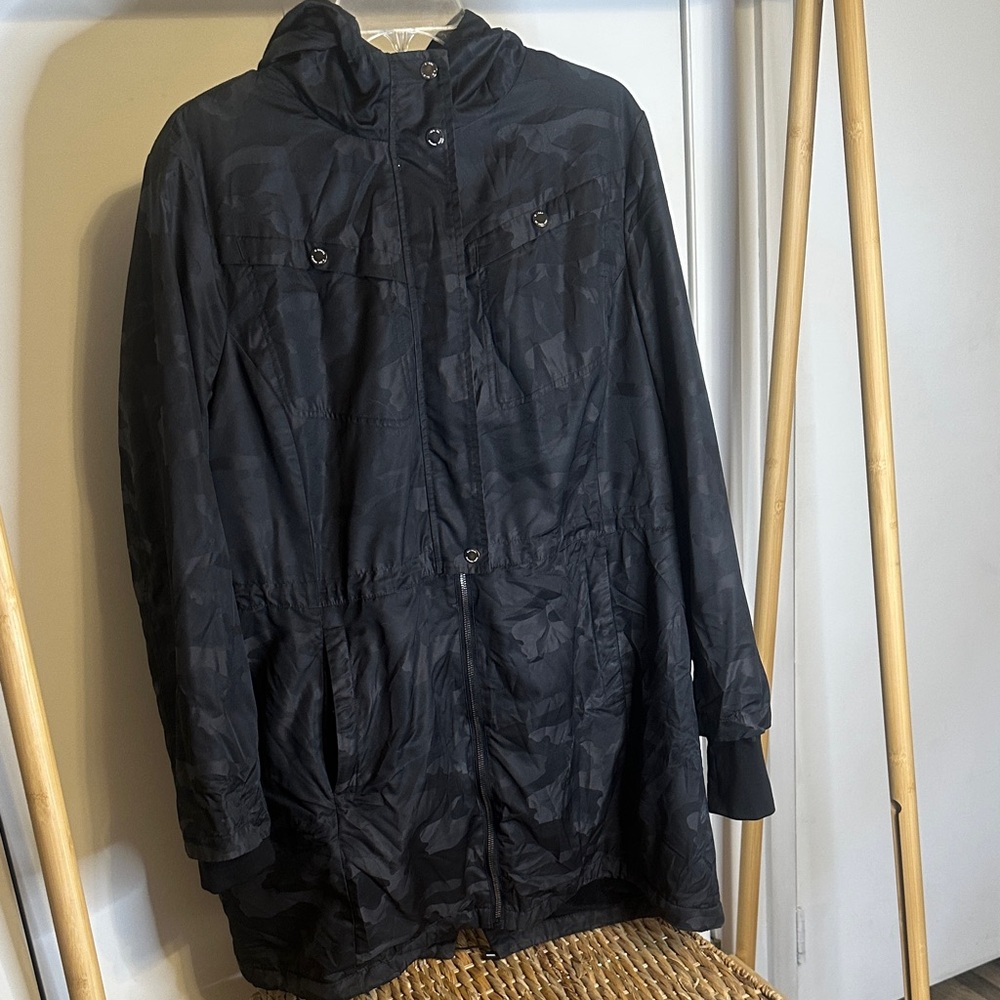 Michael Kors women’s Camouflage‎ Black Raincoat